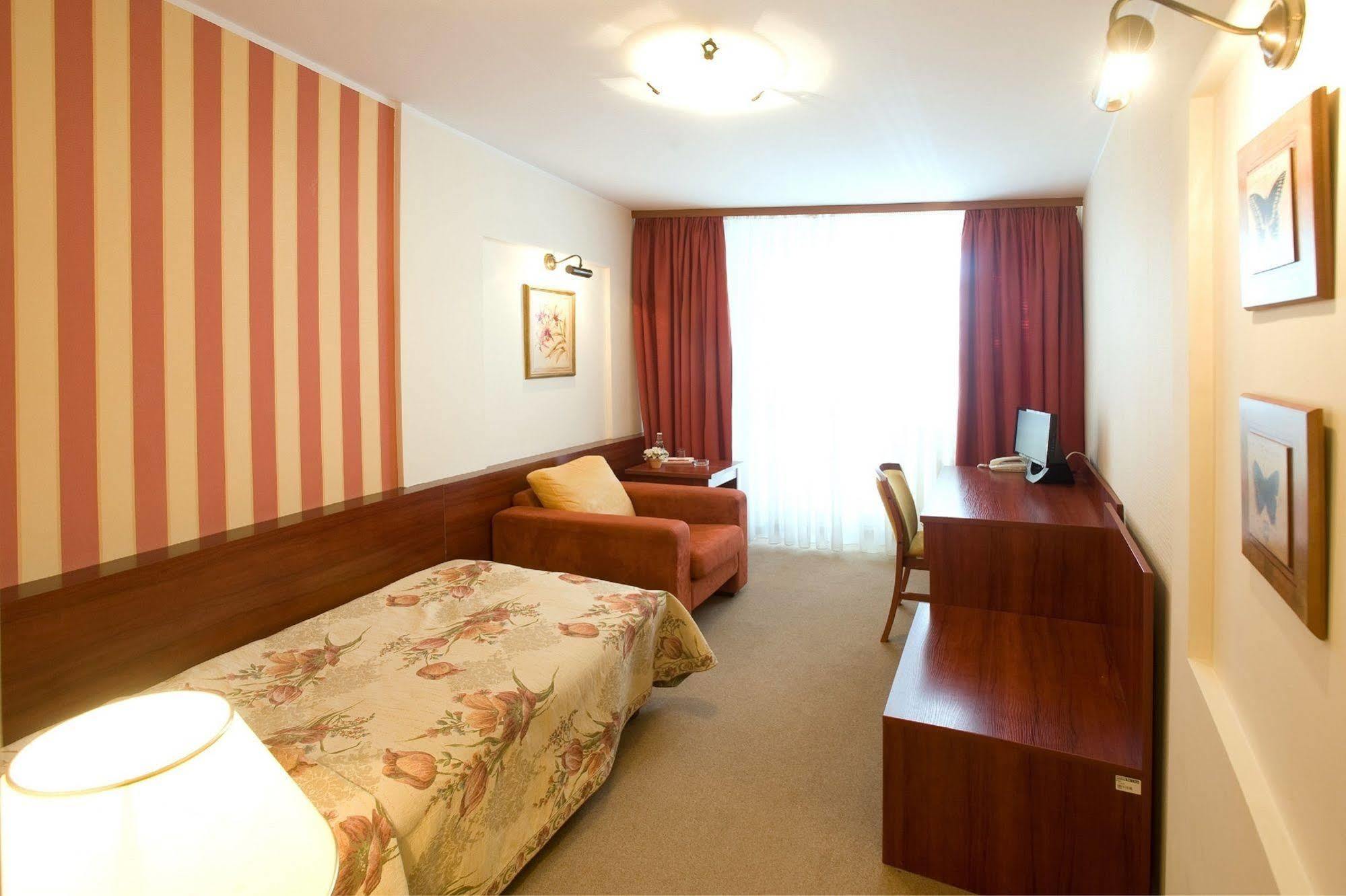 Hotel Dal Gdańsk Extérieur photo